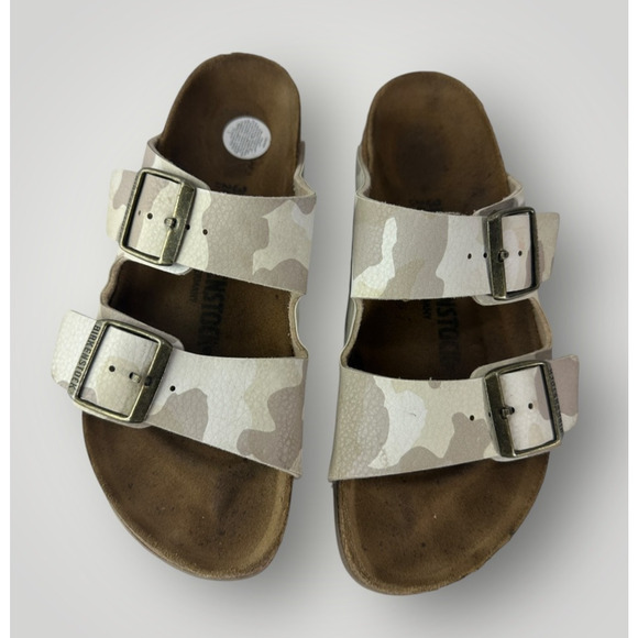 Birkenstock Shoes - Birkenstock Arizona Slide Sandals 2 Strap Buckle Men's 5 Women's 7 Camo Leather